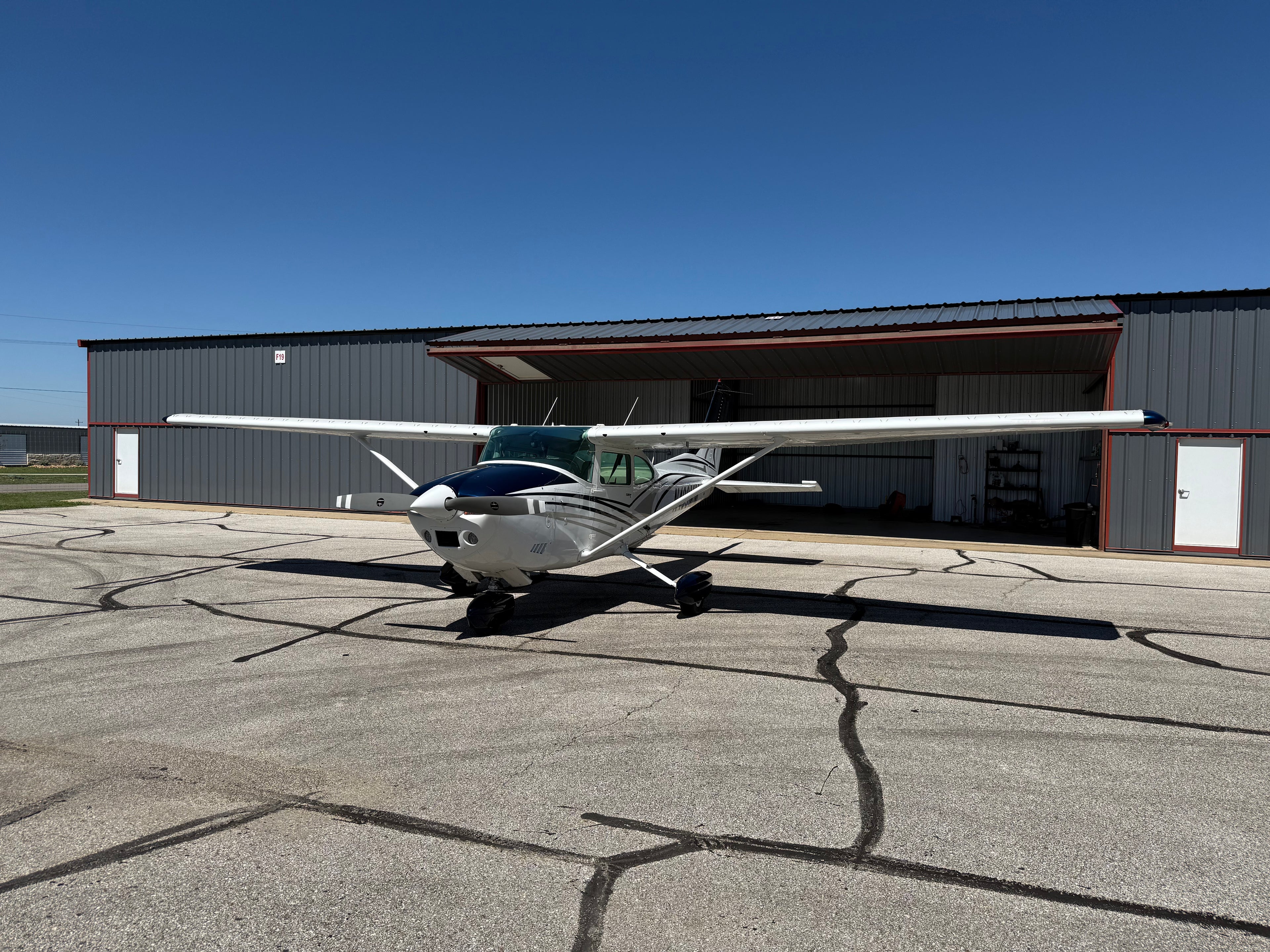 1973 Cessna 182P