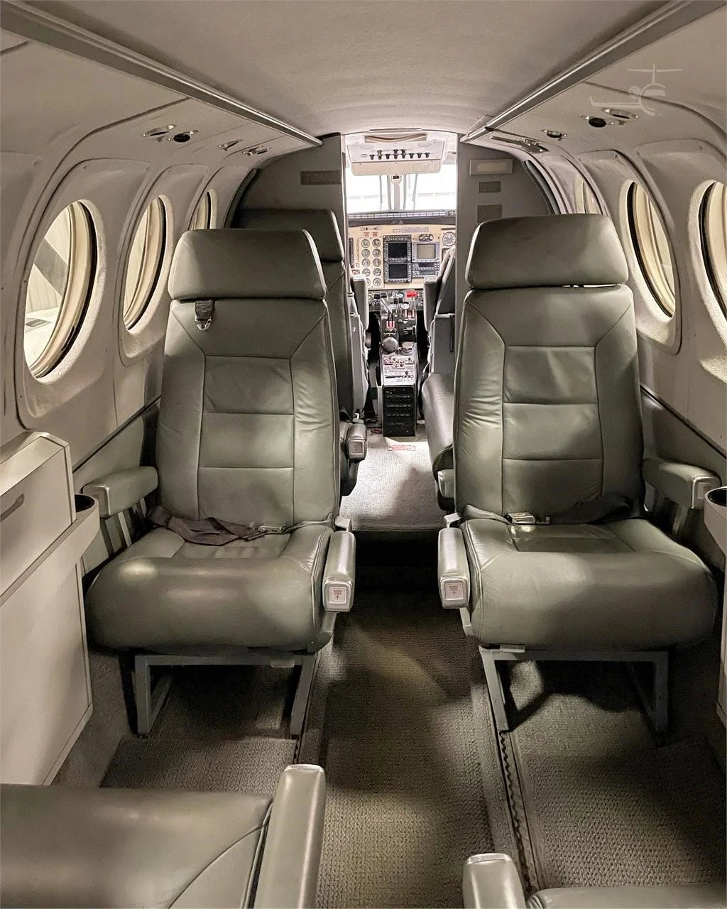 Beechcraft King Air B100